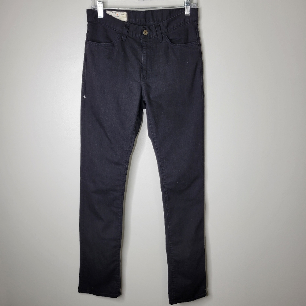 Imogene + Willie Slim Straight Jeans